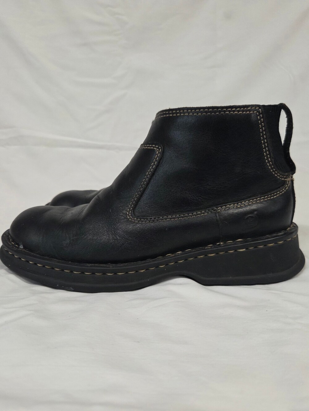 Born W3982 Black Boots US 7.5